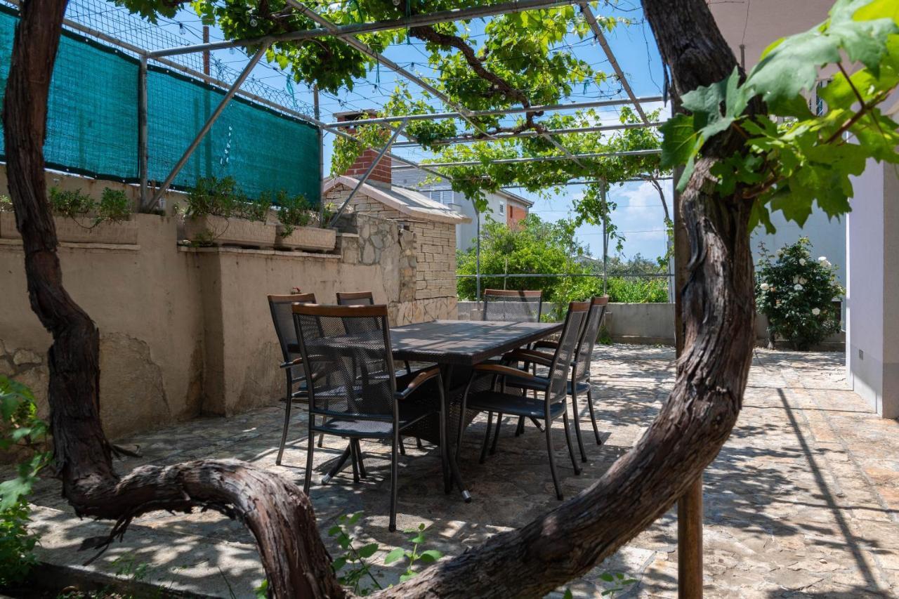 Apartment Laganini - Подстрана Экстерьер фото